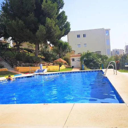 Lomas De Benalmar Av Palmeras * 贝纳尔马德纳