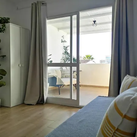 公寓 Lomas De Benalmar Av Palmeras 贝纳尔马德纳